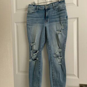 AE Distressed Boyfriend Jean